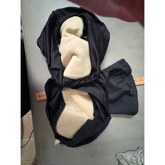 Canari size Large padded cycling shorts used condition - Picture 2 of 8